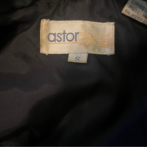 Vintage AstorONE Genuine Leather Jacket Sz S Cropped Black Suede 80s Collarless - Picture 4 of 6